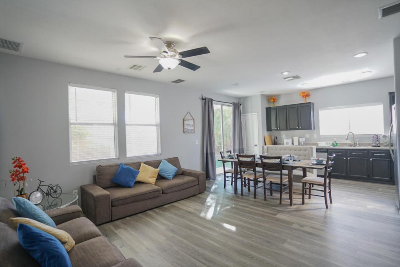 Ultra Modern Las Vegas Home 20min From The Strip Exterior foto