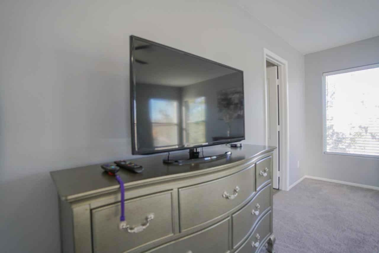 Ultra Modern Las Vegas Home 20min From The Strip Exterior foto