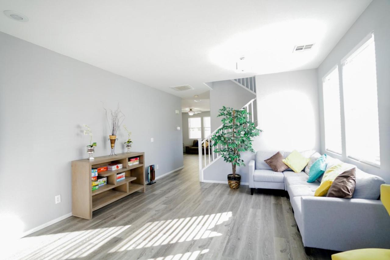 Ultra Modern Las Vegas Home 20min From The Strip Exterior foto